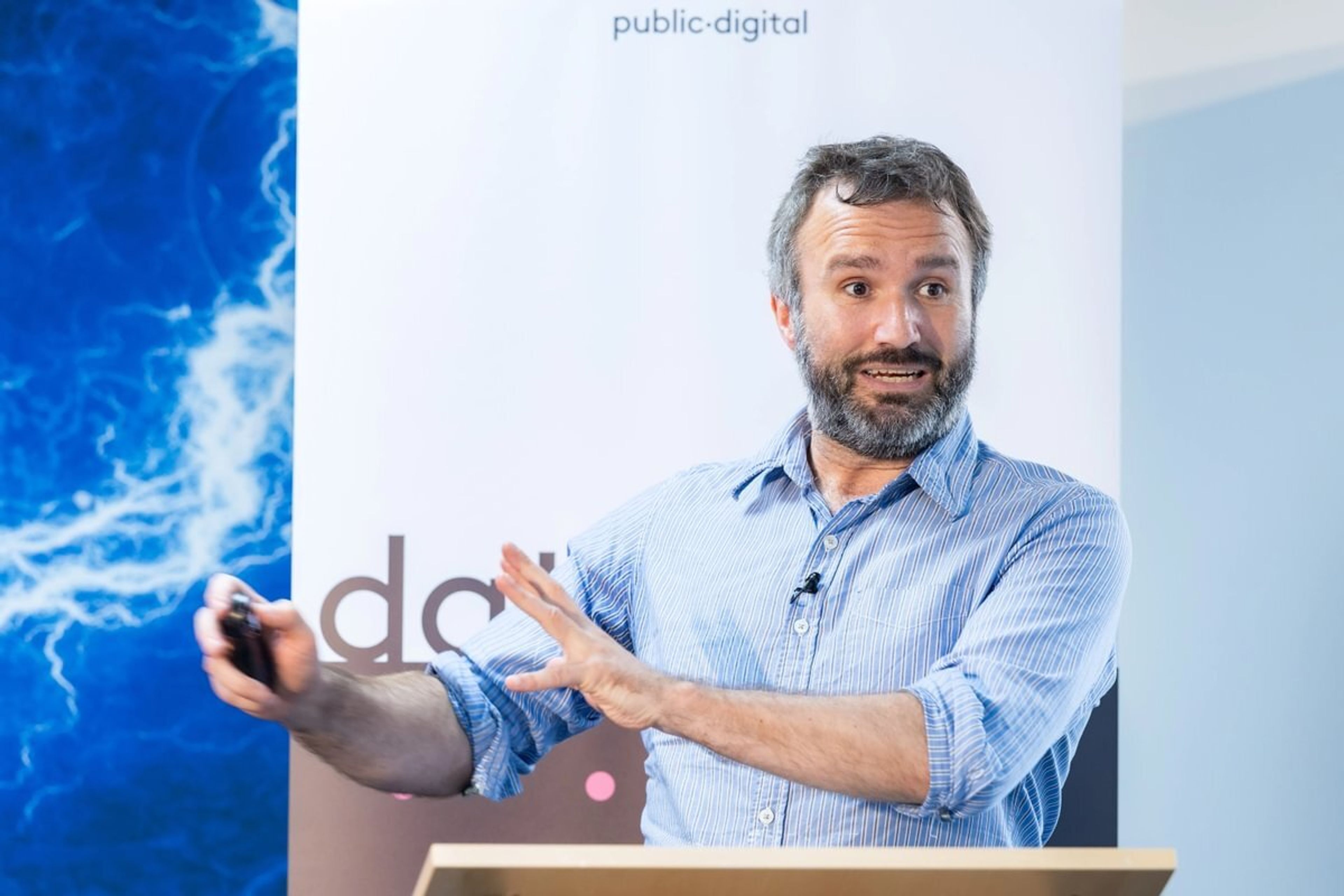 Tom Parry delivering his presentation at data bites