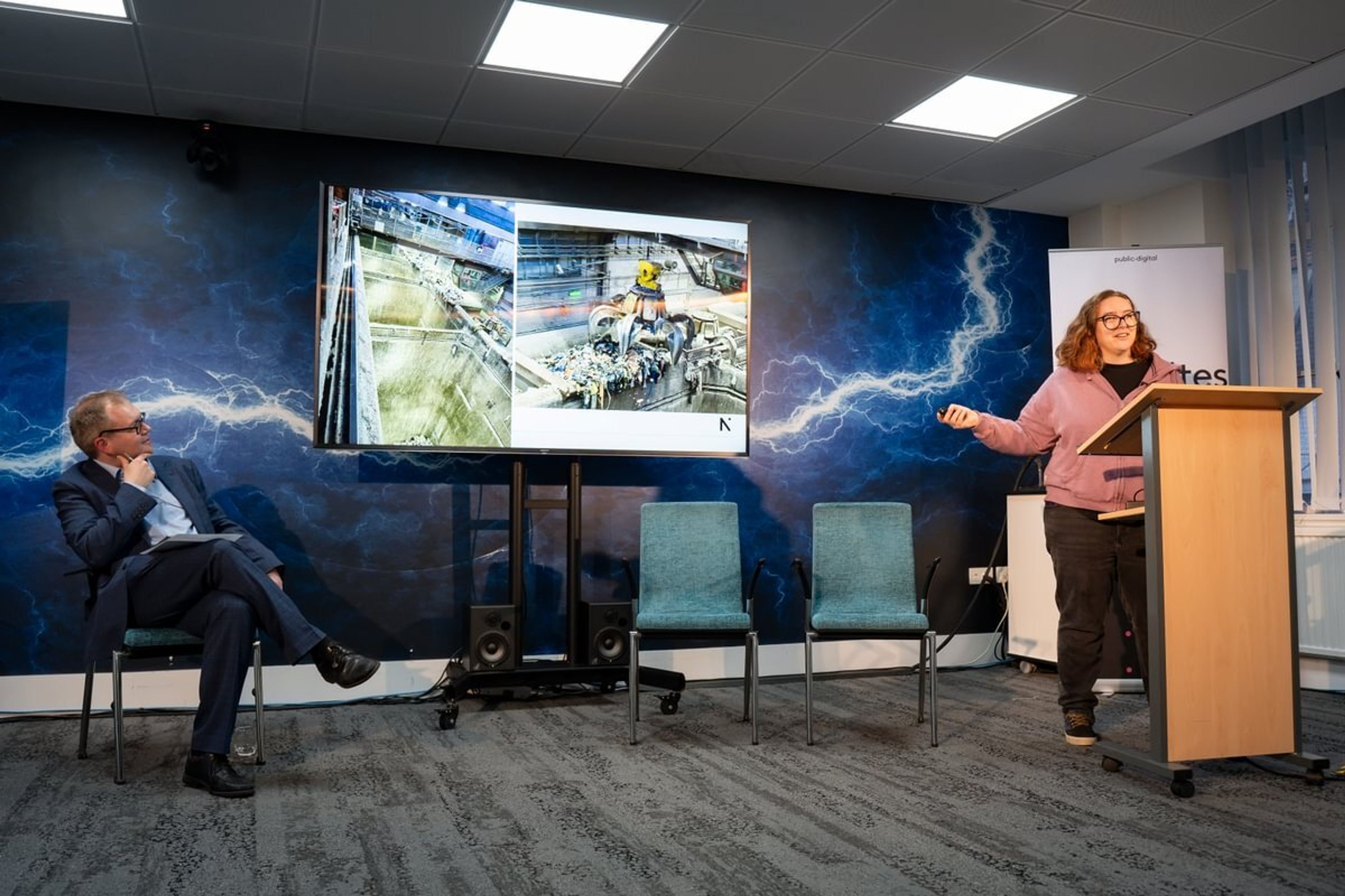 Liz Lutgendorff showing a screen with various waste management scenarios