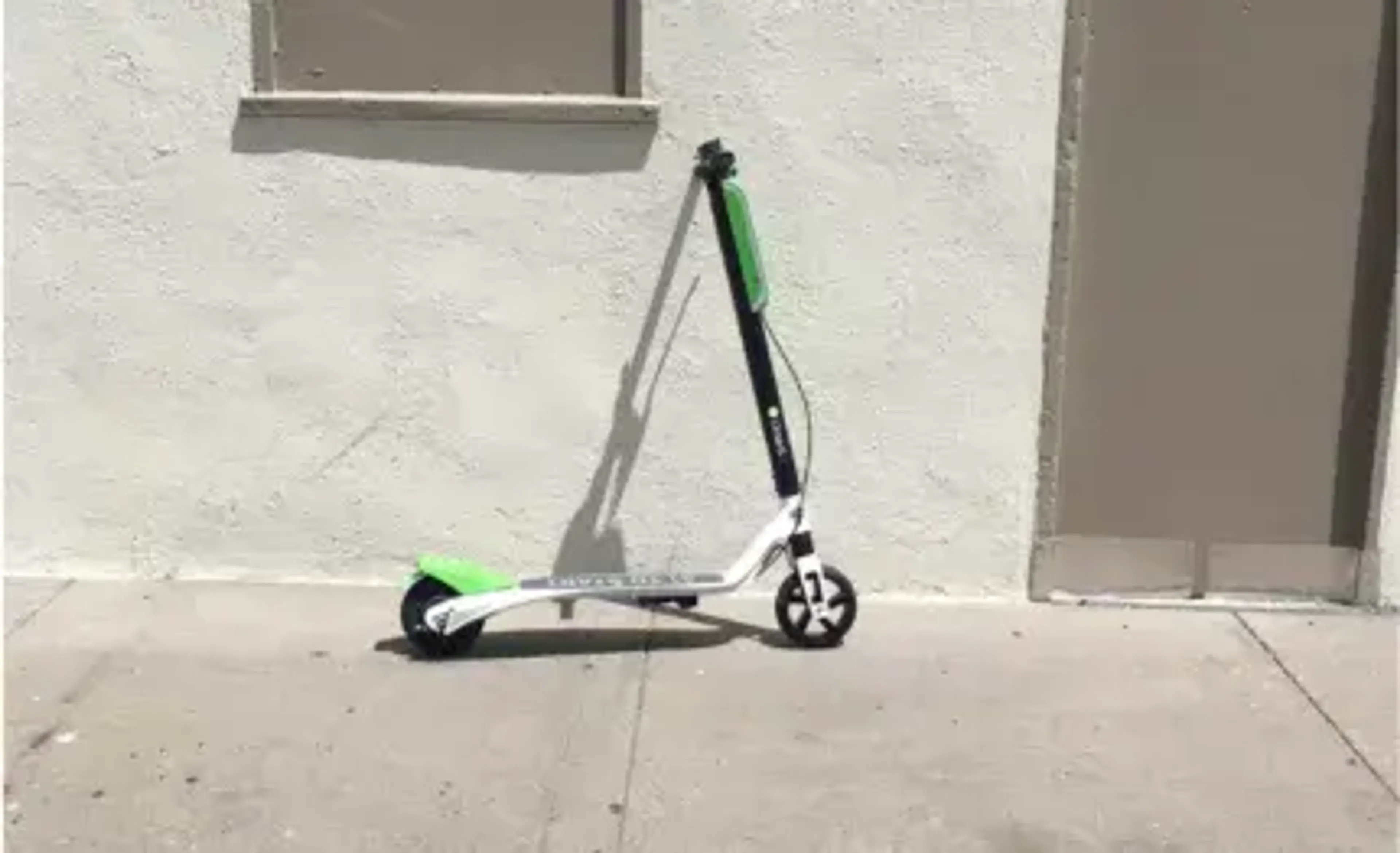 E scooter on the pavement